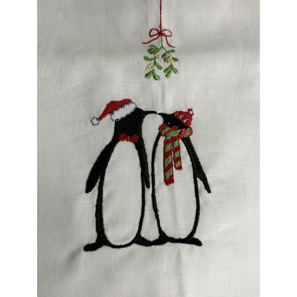 PHI Christmas‎ Traditions 2 NWT Tea Hand Towels Penguins Mistletoe Cotton